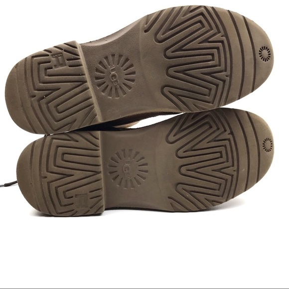 UGG Naiyah Lace-Back Genuine Shearling Boot 7 - Picture 4 of 9